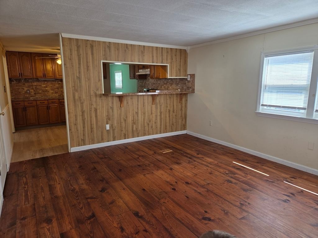 84 Tavitian Blvd Marlborough — Photo 7 of 26