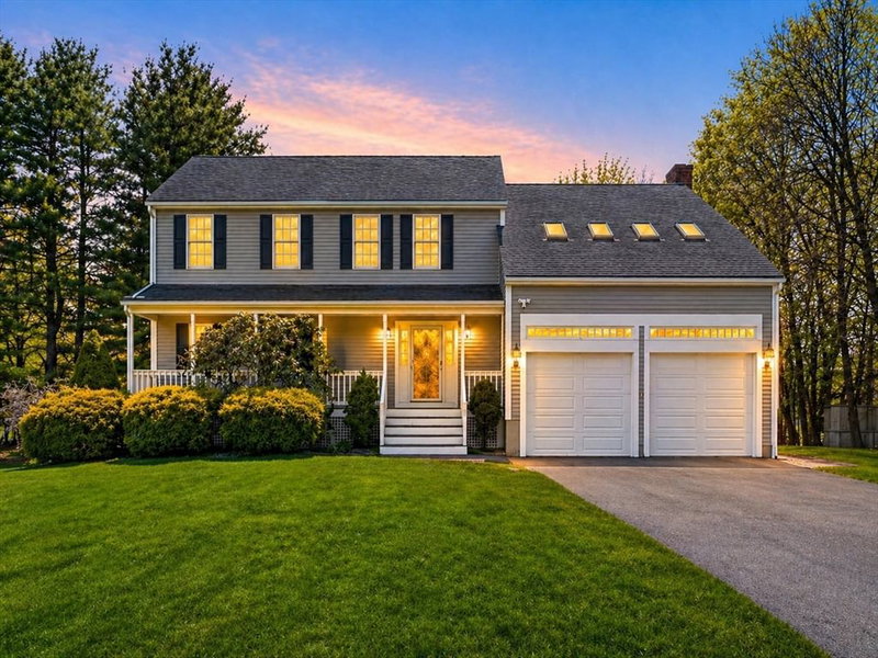 Property at 1 Village Ln, Littleton, MA 01460