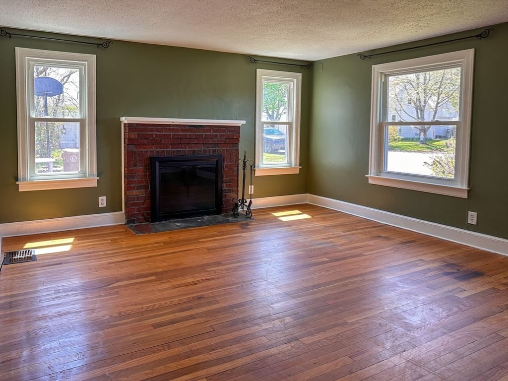 78 King Street Ludlow — Photo 12 of 18