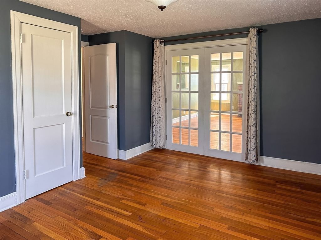 78 King Street Ludlow — Photo 14 of 18