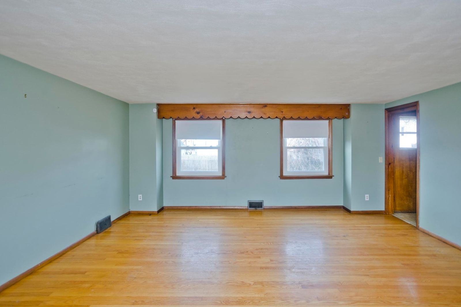 185 East St Springfield — Photo 10 of 25