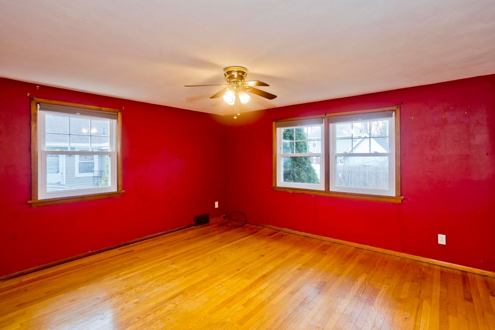 185 East St Springfield — Photo 17 of 25
