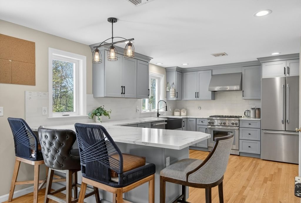 34 Wheeler Rd, Bolton, MA 01740 photo 2