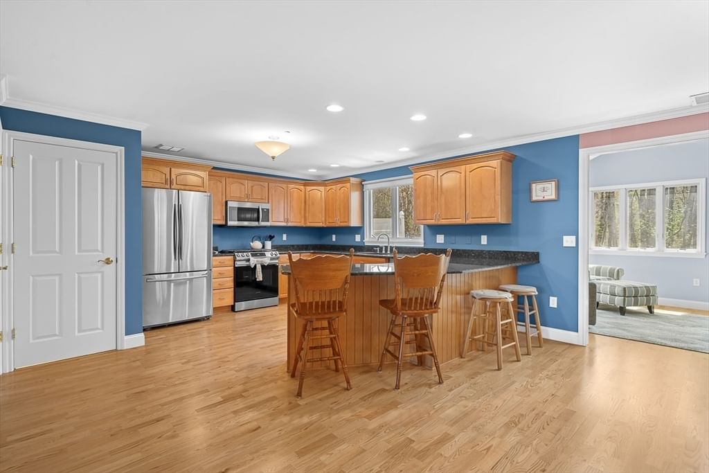 218 Rangeway Rd #232 Billerica — Photo 8 of 38