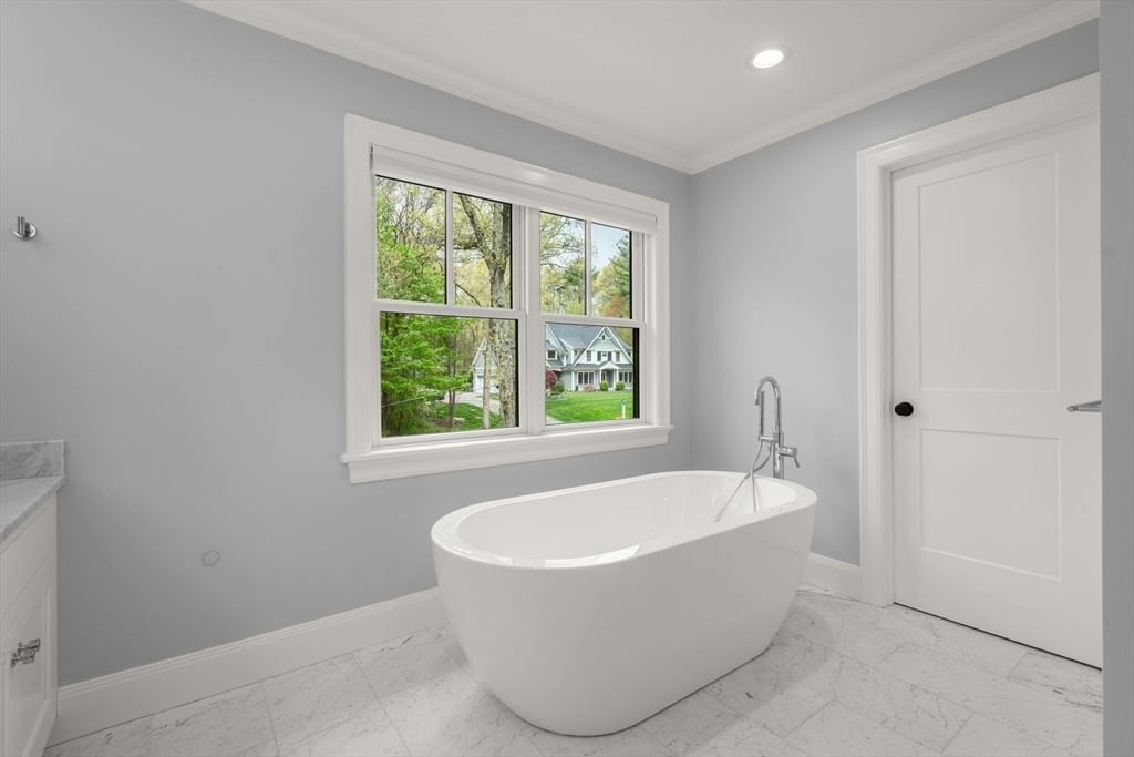 55 Oakdale Ave Weston — Photo 20 of 42
