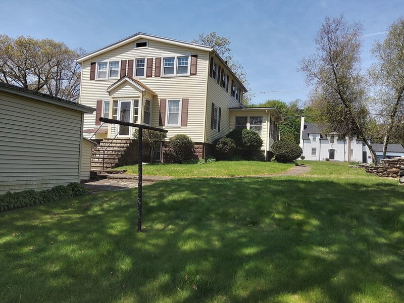 Property at 32-34 Elm St, Shrewsbury, MA 01545