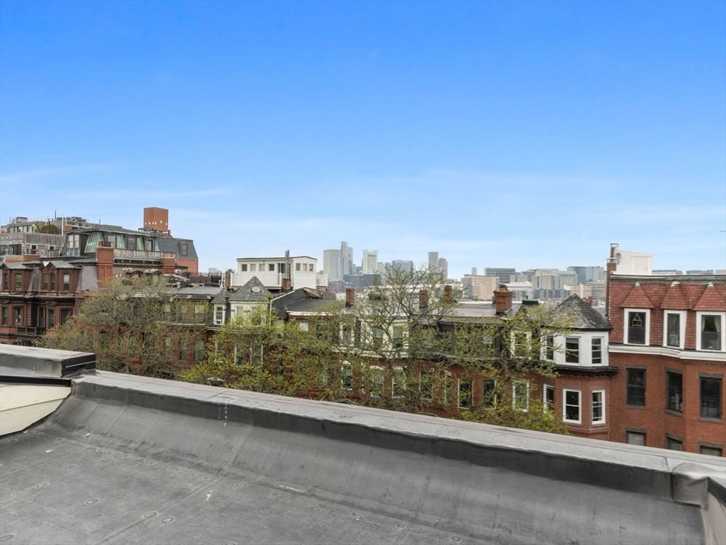 559 East Broadway Boston — Photo 36 of 42