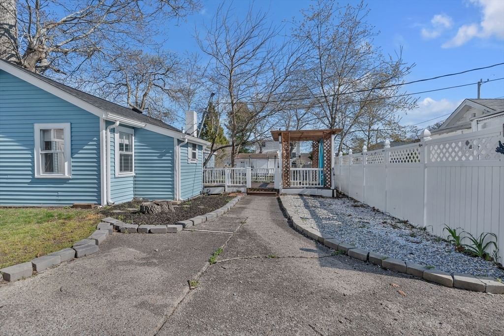 10-R Barnes St Wareham — Photo 19 of 29