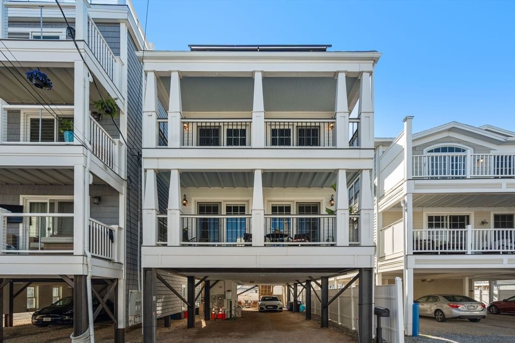 16 Atlantic Ave