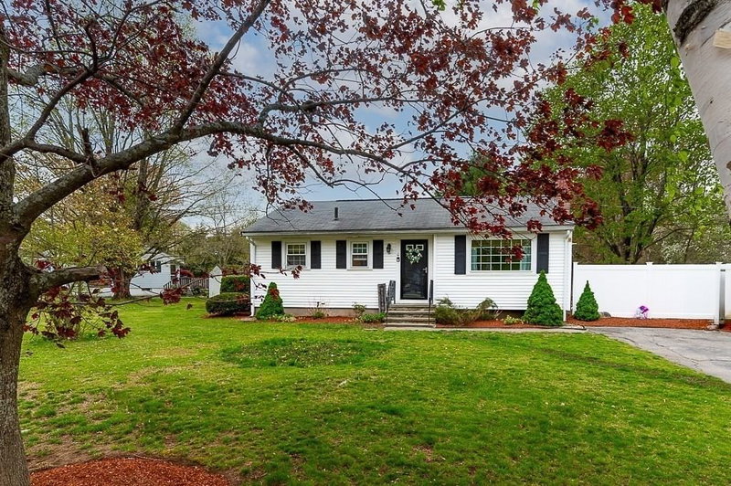 Property at 3 Pickard Lane, Littleton, MA 01460