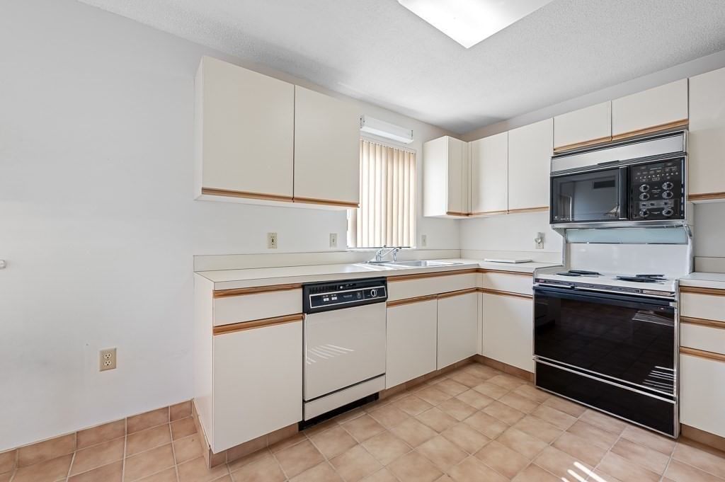 65 Lake Avenue #508 Worcester — Photo 35 of 42