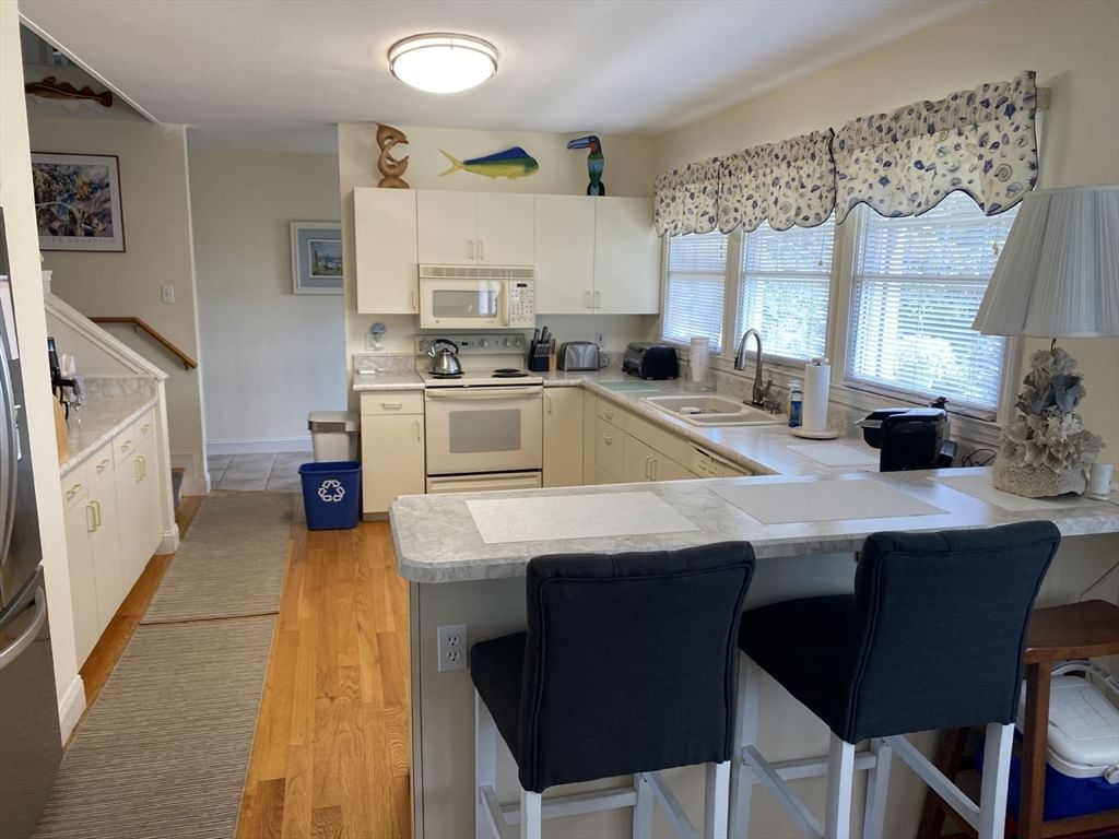 12 Dupont Drive, Mattapoisett, MA 02739 photo 2