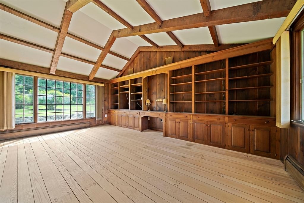 8 Conway Lane Foxboro — Photo 13 of 40