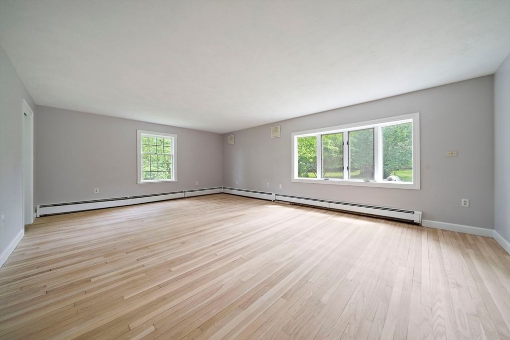 8 Conway Lane Foxboro — Photo 15 of 40