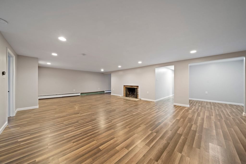 8 Conway Lane Foxboro — Photo 25 of 40