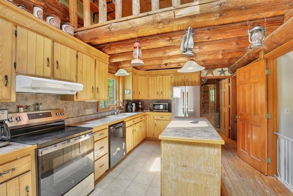 41 Woronoco Rd, Blandford, MA 01008 photo 2