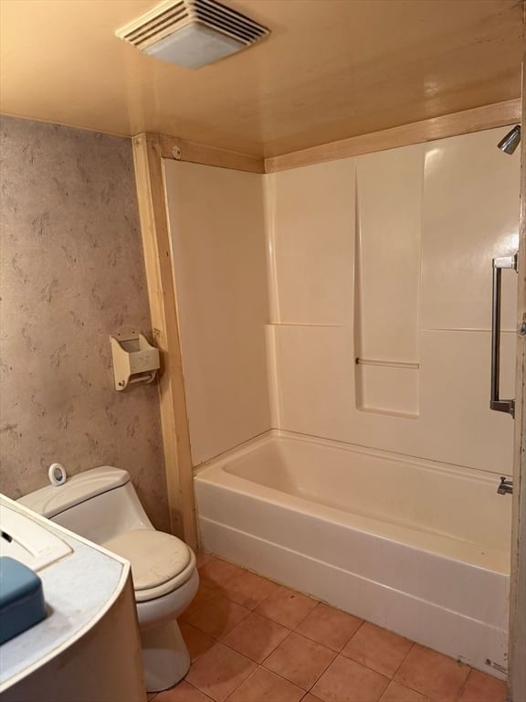 15 Old East St, Petersham, MA 01366 photo 4