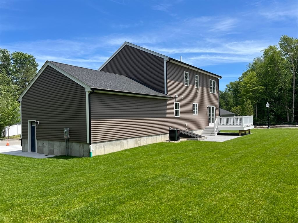 47 Seth Daniel Drive New Bedford — Photo 39 of 42