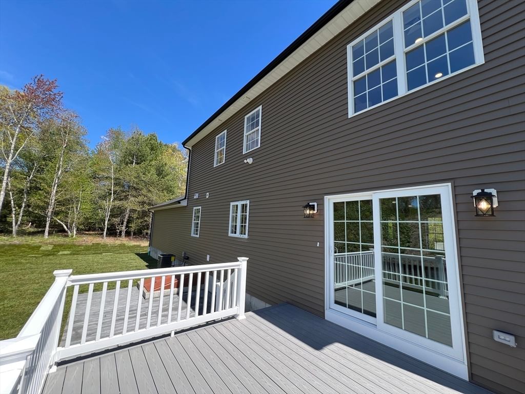 47 Seth Daniel Drive New Bedford — Photo 40 of 42