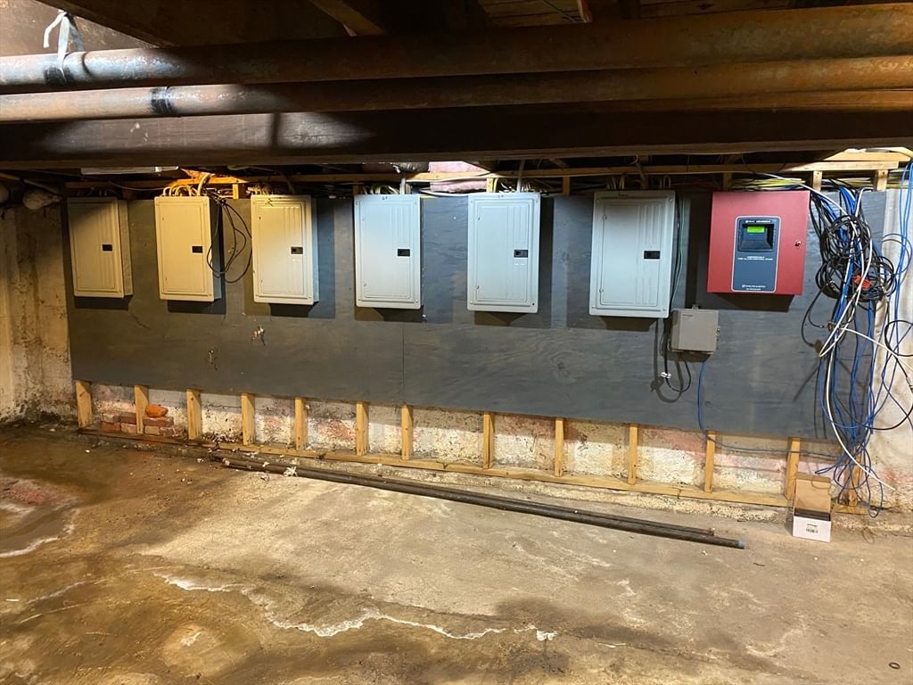 545 Revere St Revere — Photo 39 of 42