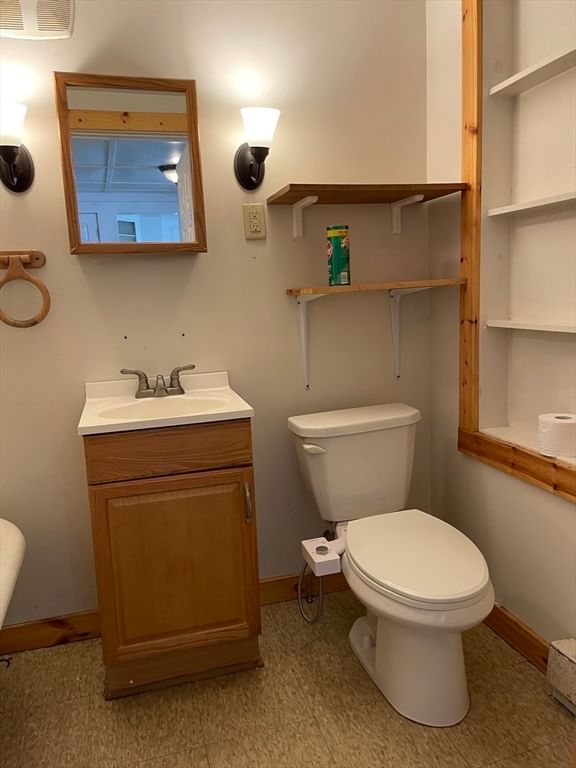2 Franklin Street, Buckland, MA 01338 photo 5