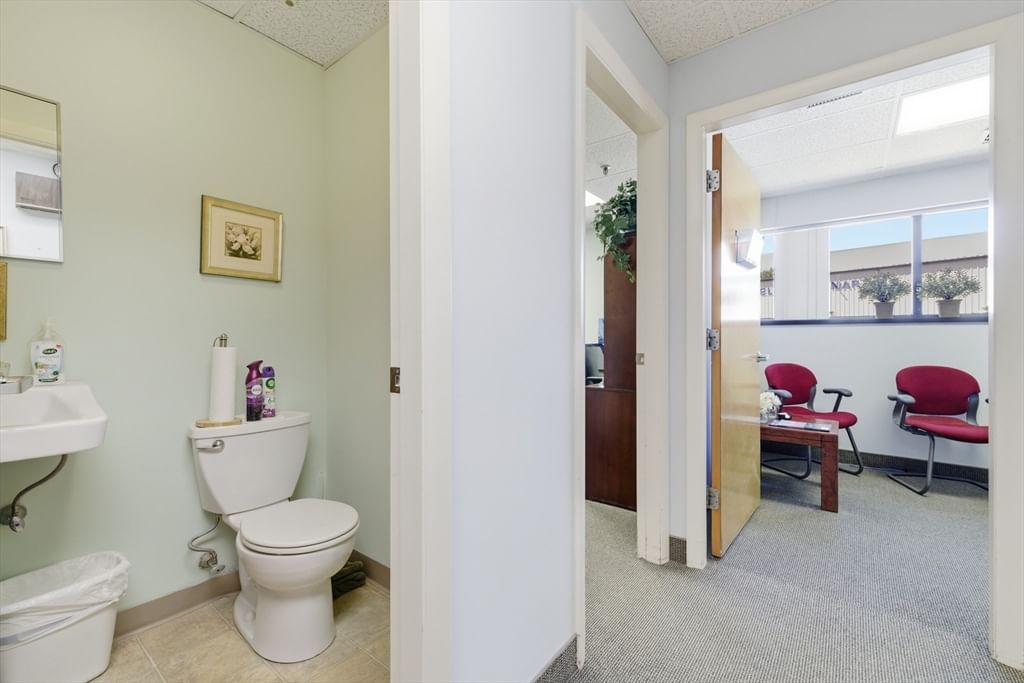 511 W Grove St #105 Middleboro — Photo 21 of 25