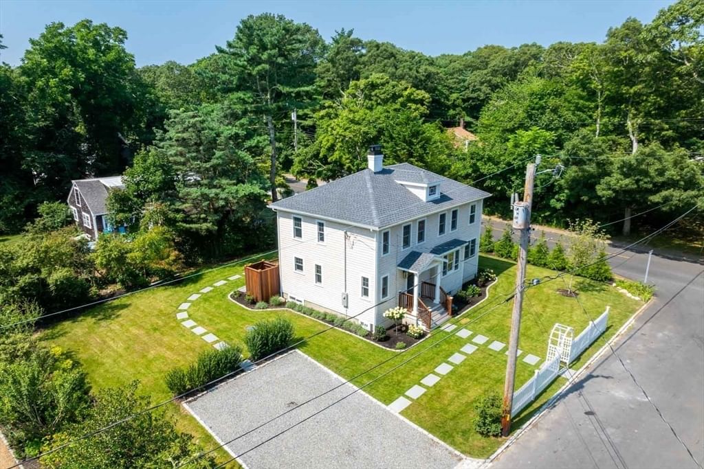 5 Pinetree Lane, Tisbury, MA, 5 Pinetree Lane, Tisbury, MA Photo #2