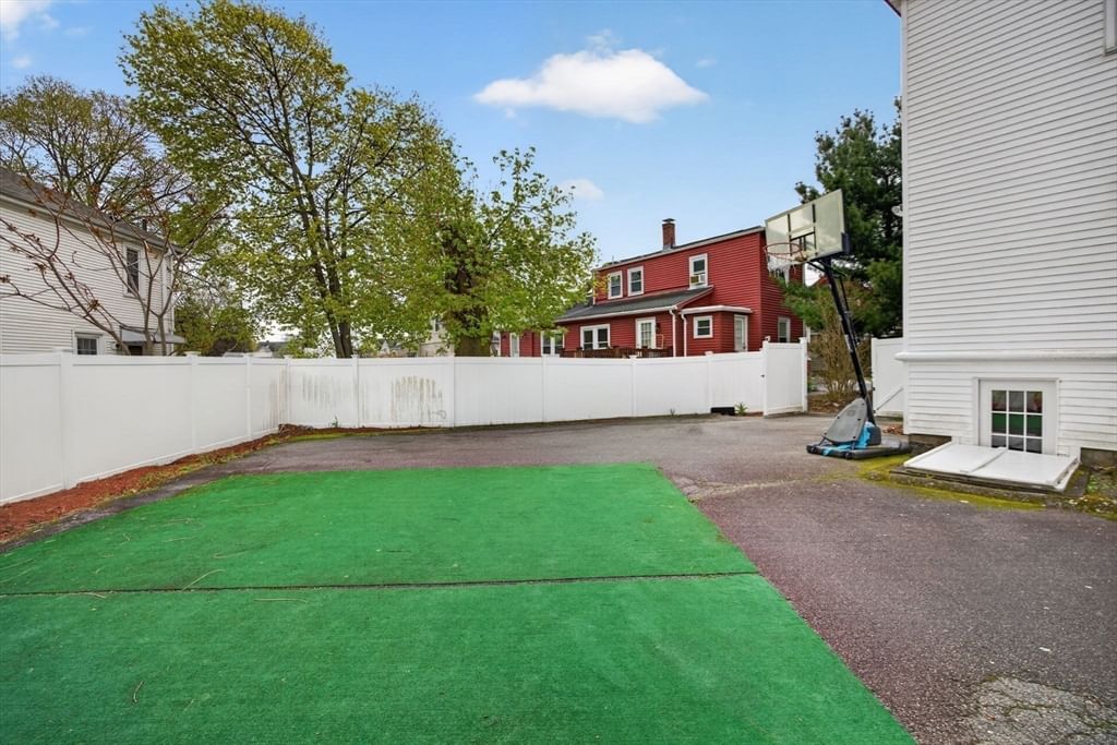 8 Essex St Swampscott — Photo 13 of 15
