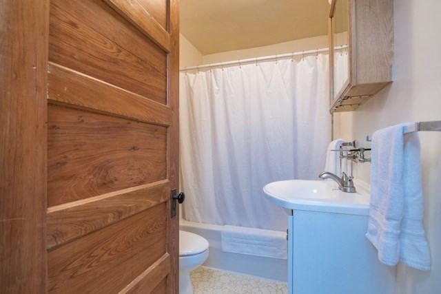 115 West St, Hadley, MA 01035 photo 4