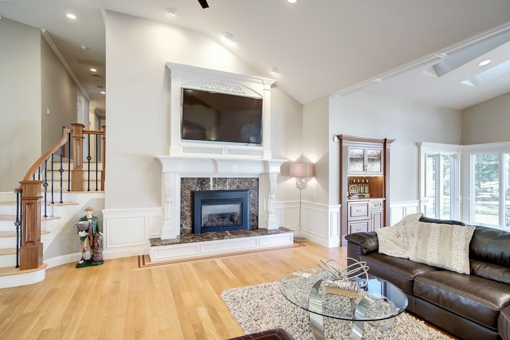186 Tanglewood Drive Longmeadow — Photo 10 of 42