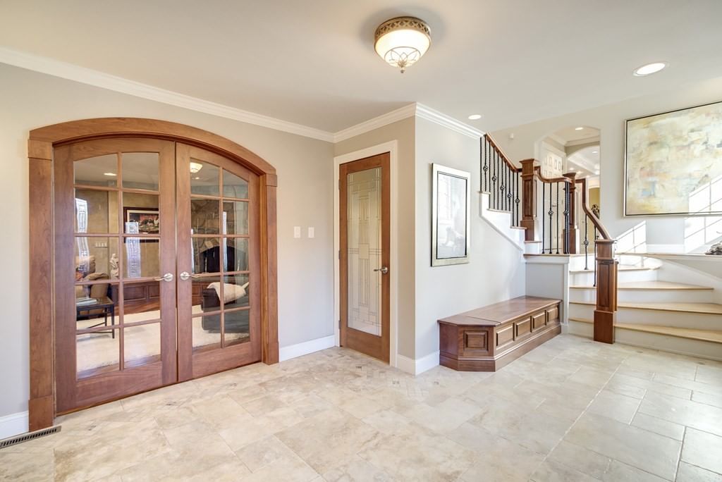 186 Tanglewood Drive Longmeadow — Photo 8 of 42