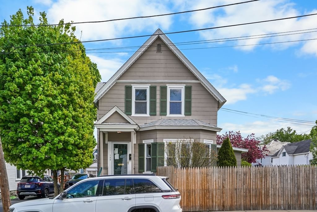 122 S Walker St, Lowell, MA Photo #3