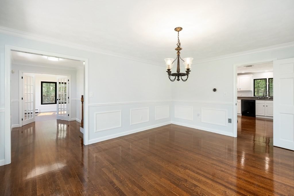 40 Sagamore Street Hamilton — Photo 18 of 41