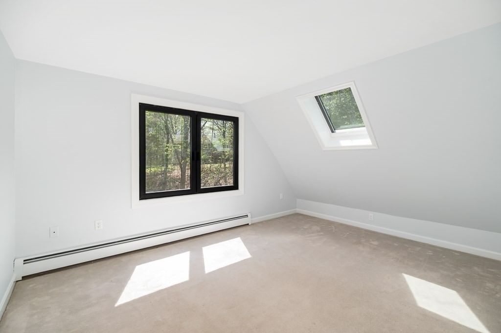 40 Sagamore Street Hamilton — Photo 29 of 41