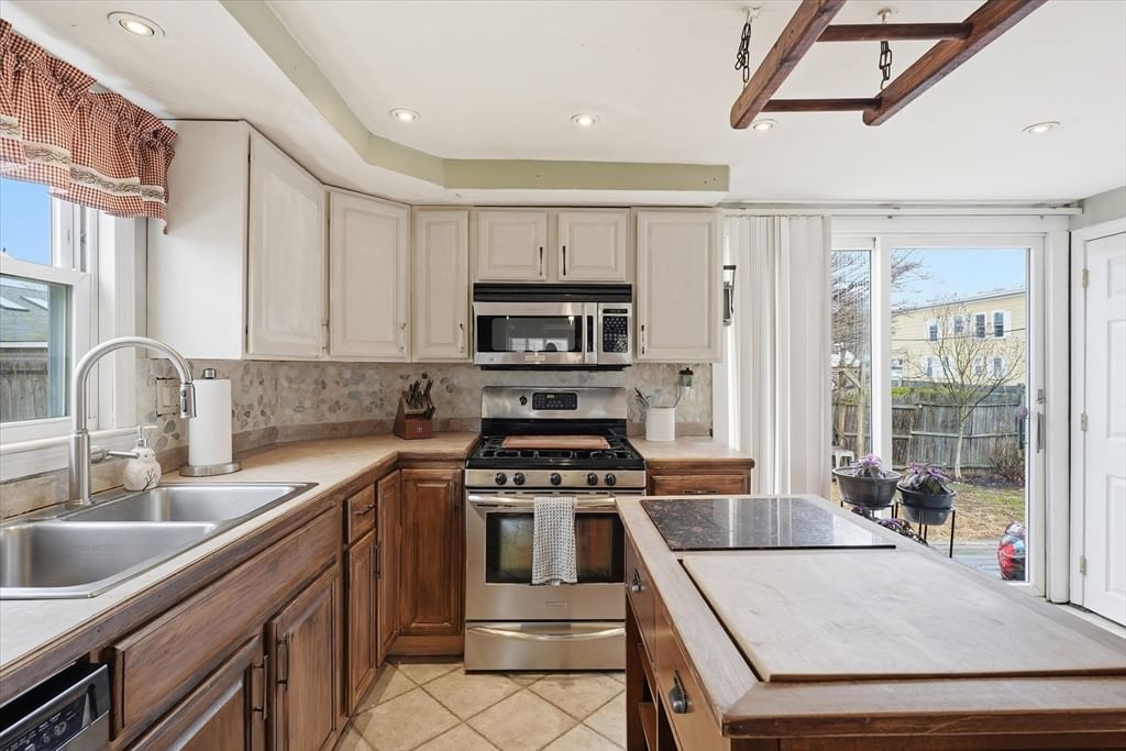 9 Saunders Road Lynn — Photo 12 of 40