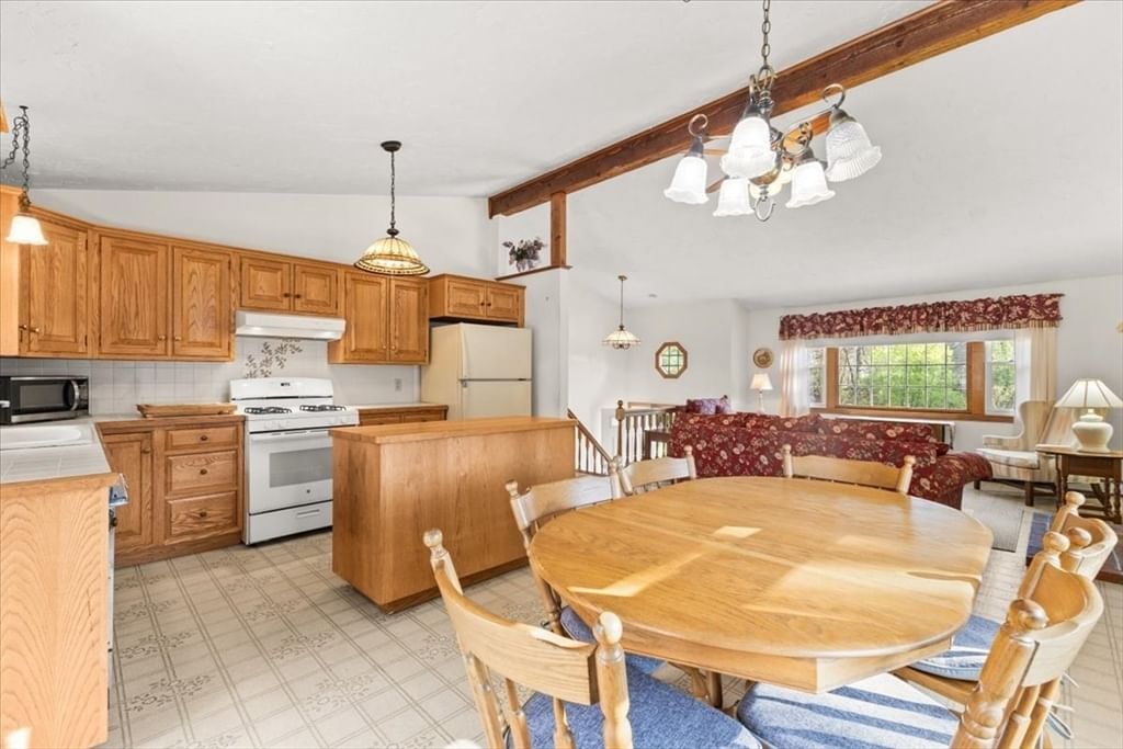 64 Rainbow Rd Yarmouth — Photo 6 of 40