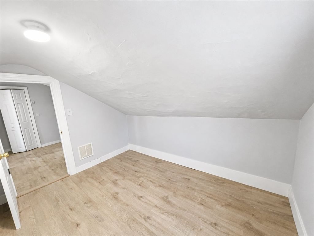 9 Winthrop Worcester — Photo 12 of 20