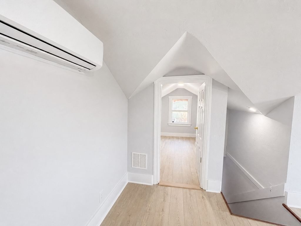 9 Winthrop Worcester — Photo 20 of 20
