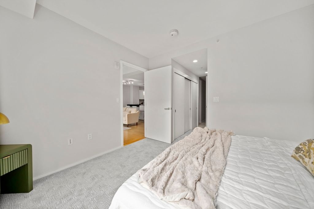 2 Earhart St #308 Cambridge — Photo 10 of 20