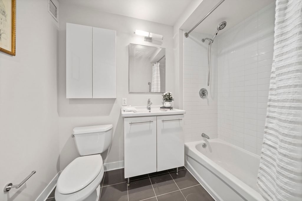 2 Earhart St #308 Cambridge — Photo 11 of 20
