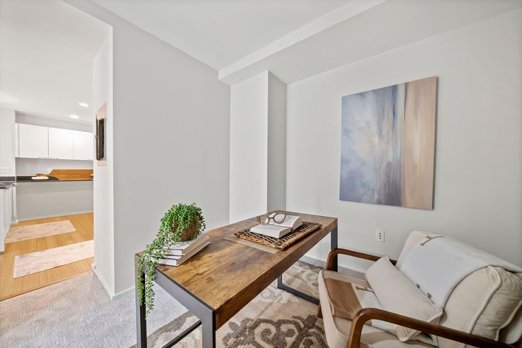 2 Earhart St #308 Cambridge — Photo 13 of 20