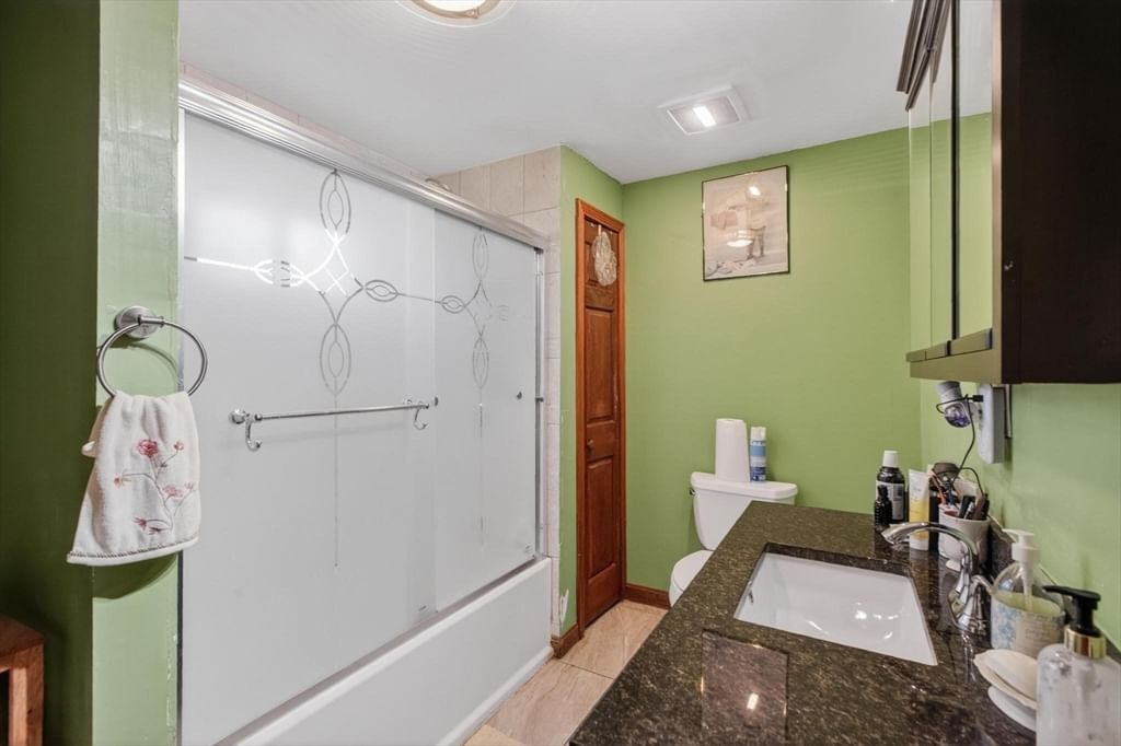 377 Union St Leominster — Photo 10 of 37