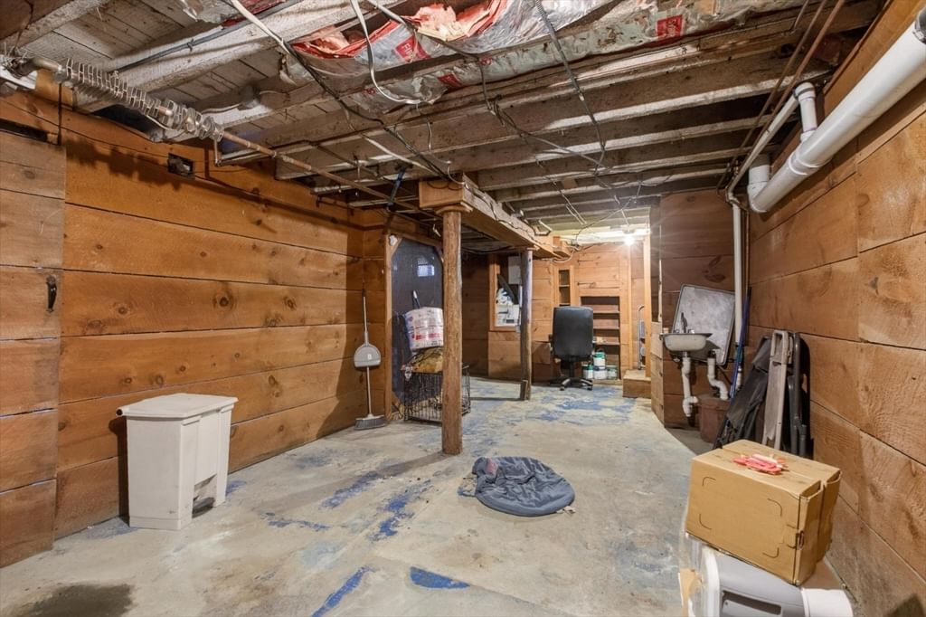 377 Union St Leominster — Photo 25 of 37