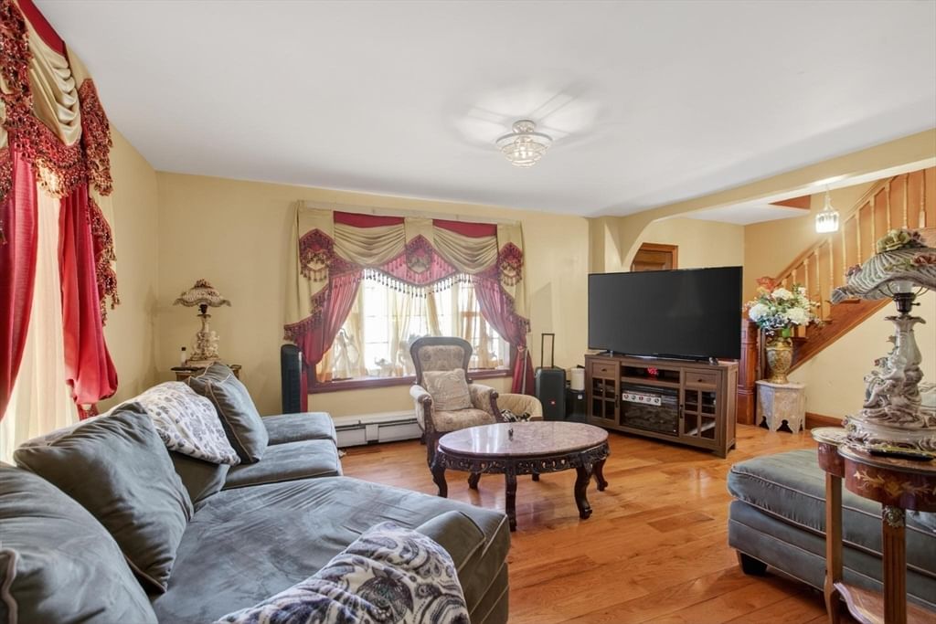 377 Union St Leominster — Photo 8 of 37