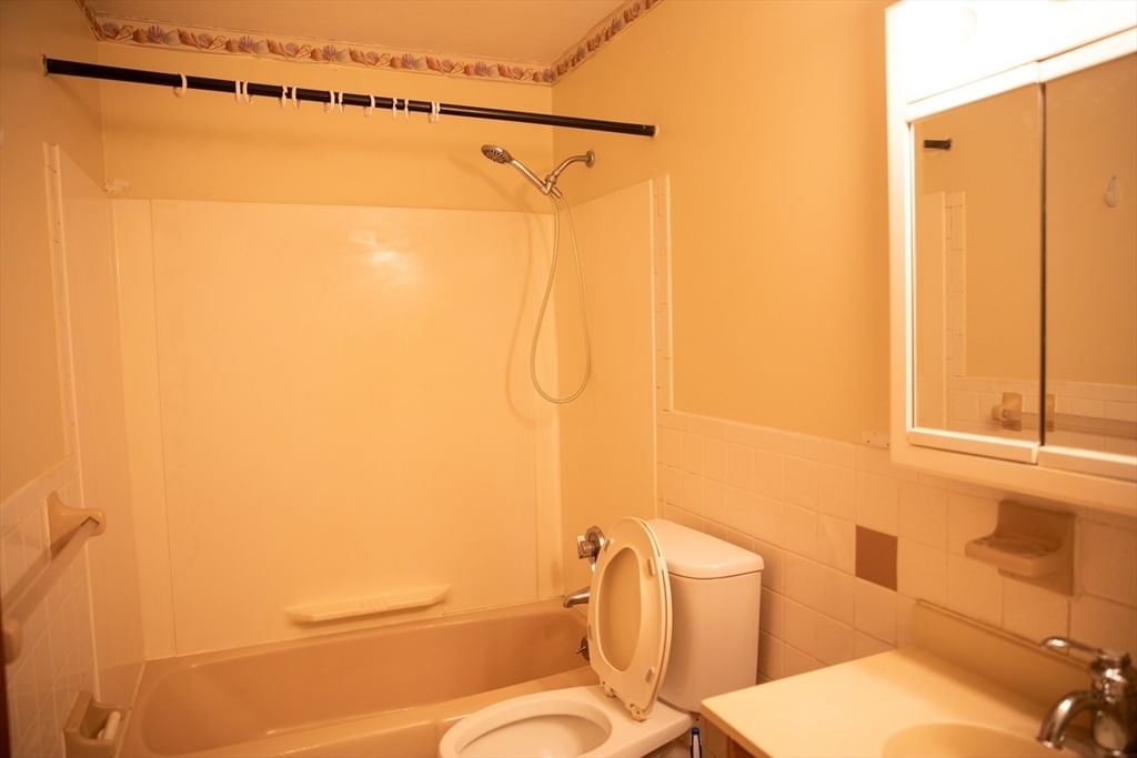380 Great Road #Unit B 302 Acton — Photo 8 of 11