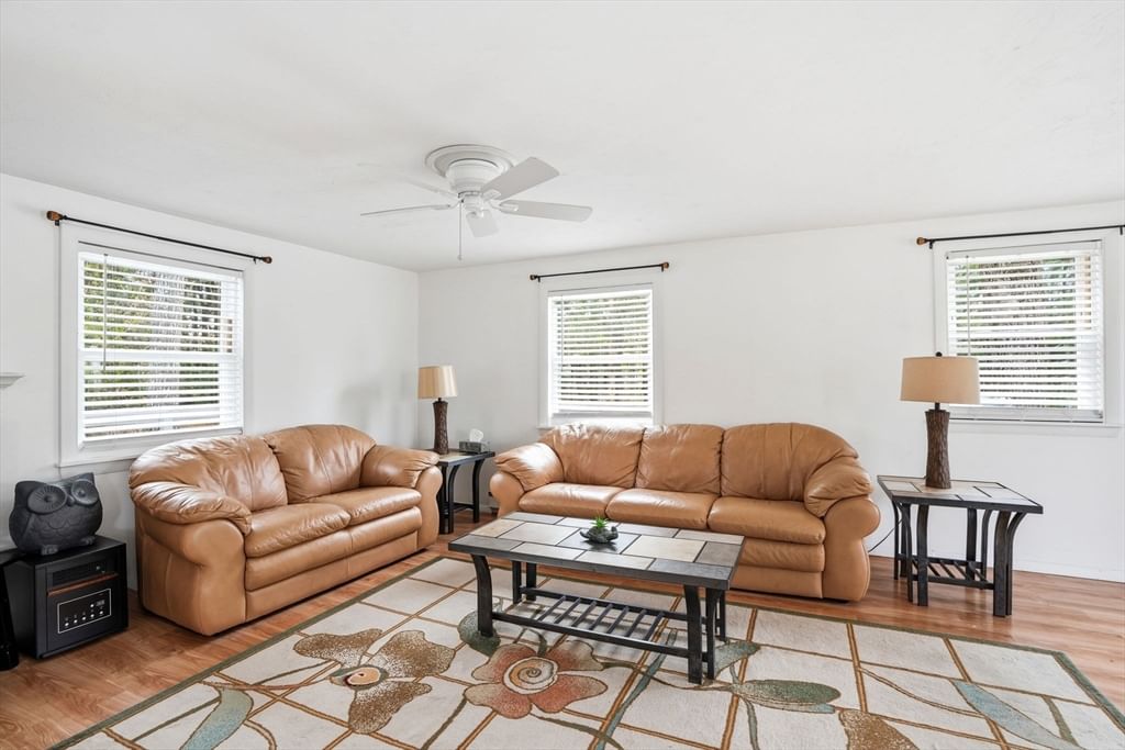 94 Edgewater Drive Wareham — Photo 13 of 34