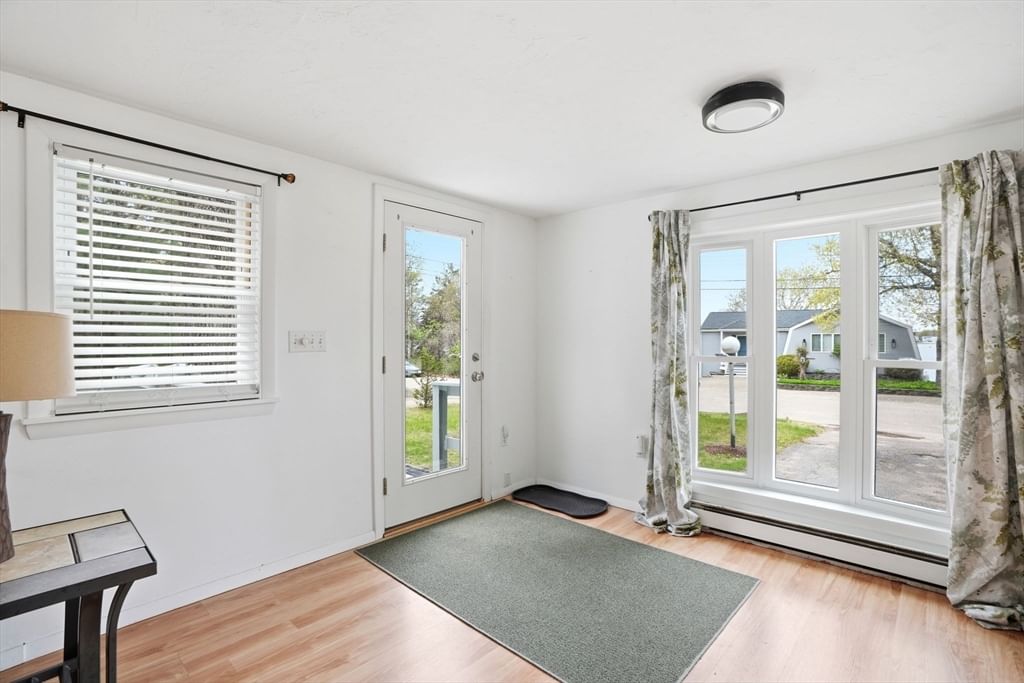 94 Edgewater Drive Wareham — Photo 16 of 34