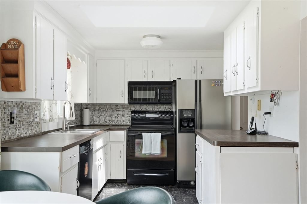 94 Edgewater Drive Wareham — Photo 17 of 34