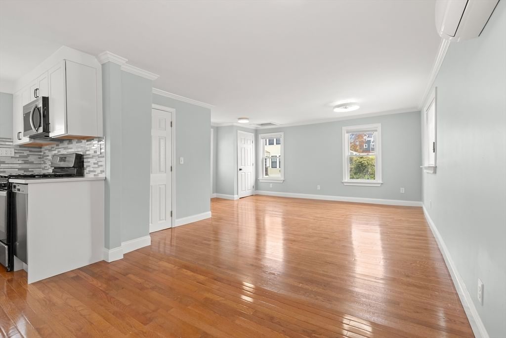 141 Prospect St Gloucester — Photo 8 of 32