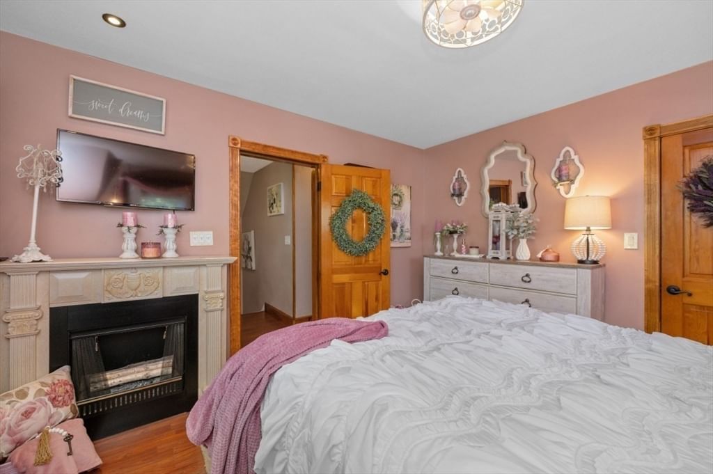 24 Sylvia Street Lynn — Photo 13 of 29